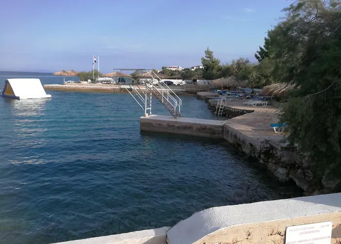 شقة Ivek ماندري