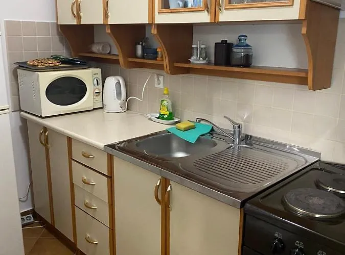 Ivek Apartman Mandre